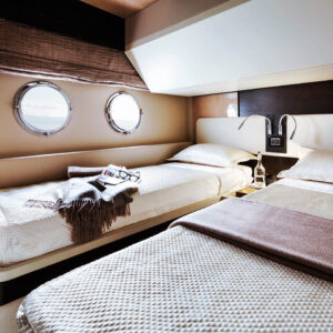 68 azimut residence yacht club Cerulean 11